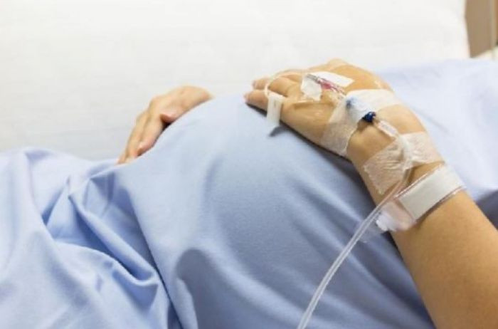 В Днепре зараженная коронавирусом женщина родила здорового ребенка