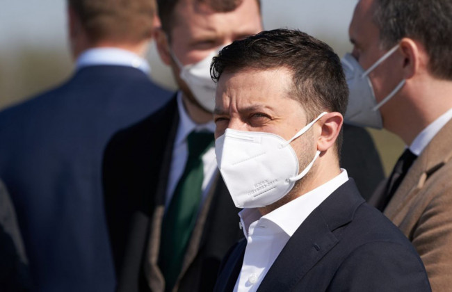 Зеленський доручив Шмигалю підготувати детальний план виходу з карантину