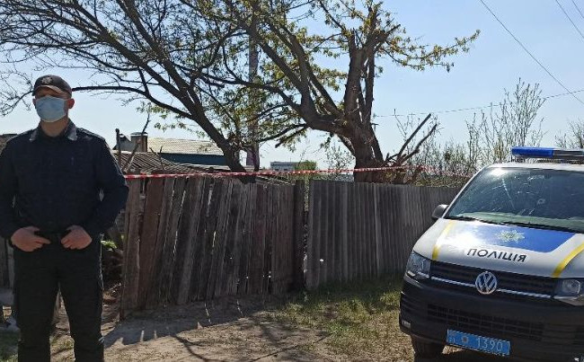 Отрезала голову дочери и несла ее в пакете: детали жуткого убийства в Харькове