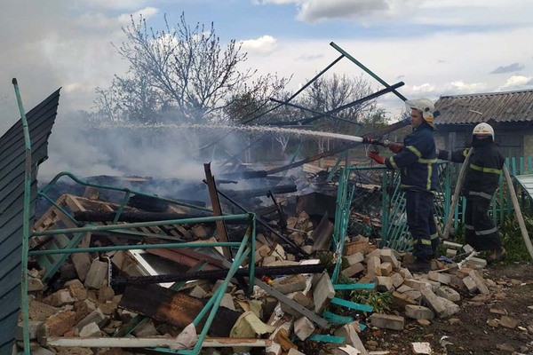В Днепропетровской области взрыв разрушил дом: подробности, видео