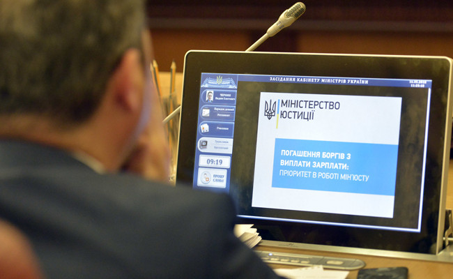 «Судебные решения сложно проверить на подлинность»: как ГСА повлияла на идею Минюста возобновить госрегистраторов
