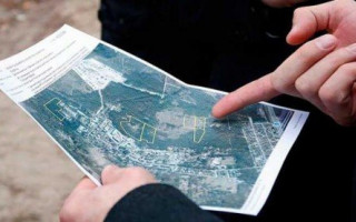 Відкритий доступ до земельних кадастрів: Зеленський підписав закон