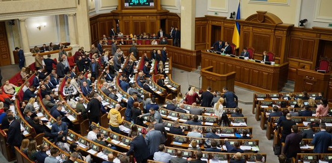 Рада проголосувала за обов'язкове масове тестування осіб, які мають ознаки COVID-19