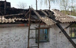 Зухвалий напад на Чернігівщині: невідомі підпалили будинок фермера