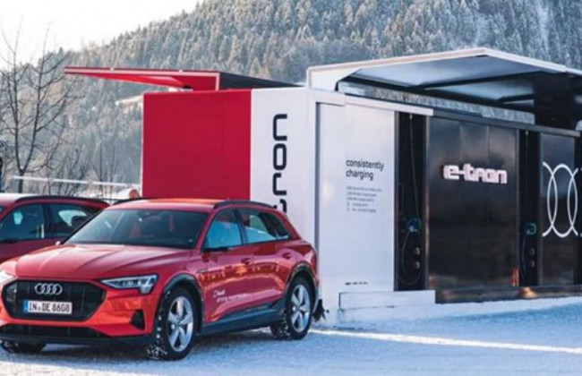 Audi сделала уникальную зарядную станцию из старых аккумуляторов