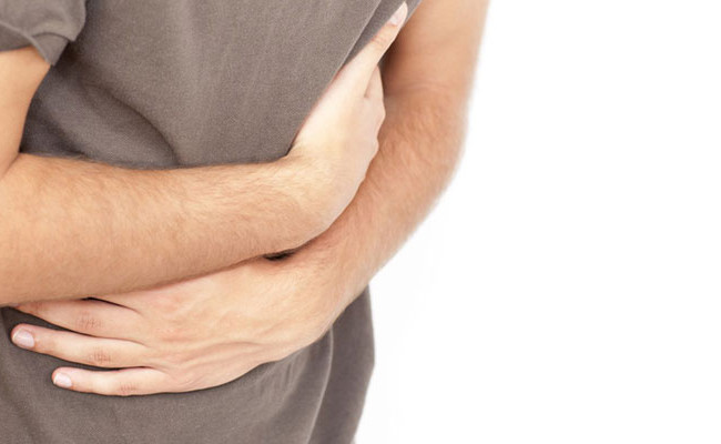 Симптомом COVID-19 могут быть проблемы с желудком: он поражает не только легкие