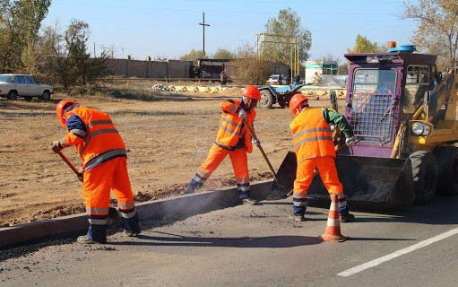 Засипало живцем: під час ремонту дороги загинув робітник