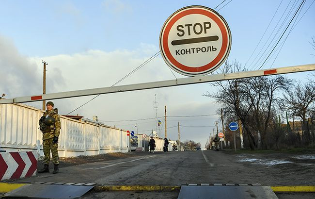 Когда откроют пункты пропуска на Донбассе: назвали условие