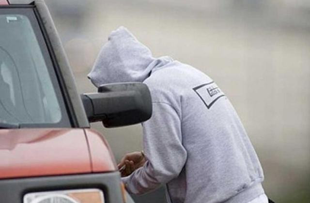 У Києві впіймали серійного автокрадія: фото