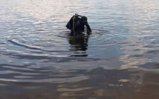 Трагедія в Києві: в озері знайшли мертвого чоловіка