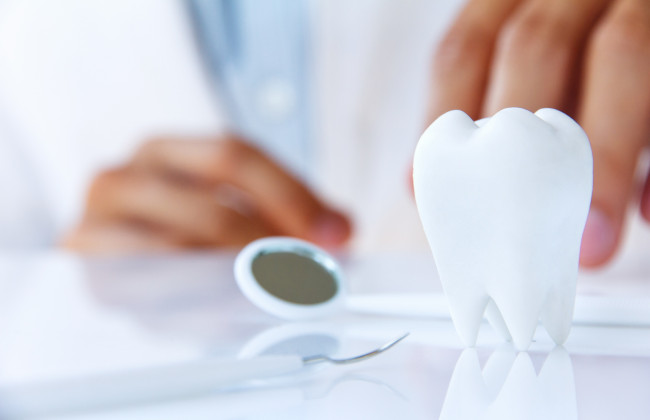 Без журналів у холі та супроводжуючих: МОЗ опублікувало правила роботи стоматологічних клінік