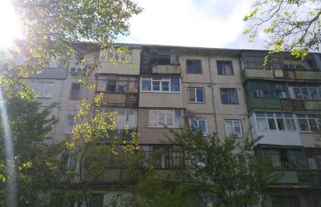 Люди начали задыхаться от едкого дыма: в Харькове произошел мощный пожар