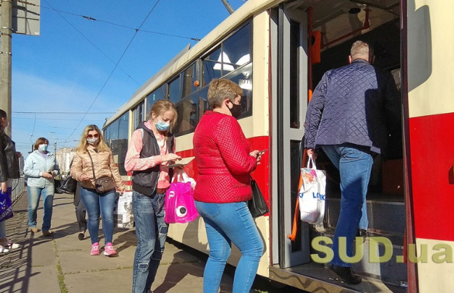 Маски та дезінфекція: МОЗ опублікував рекомендації з роботи транспорту