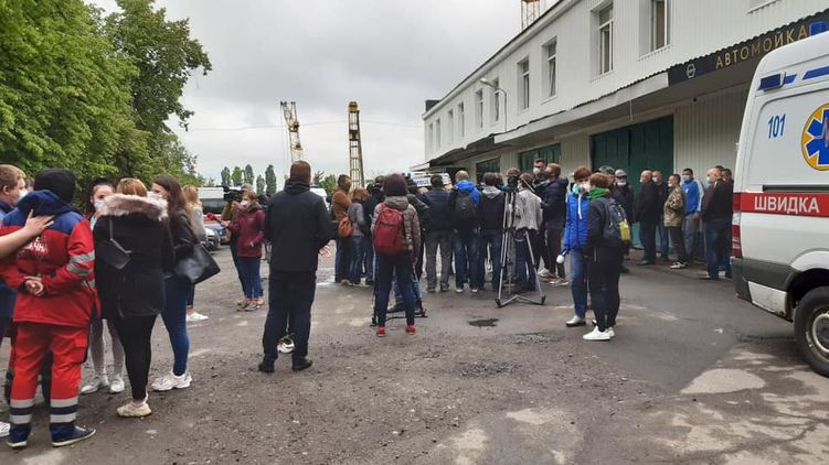 В Харькове врачи вышли на акцию протеста: что требуют
