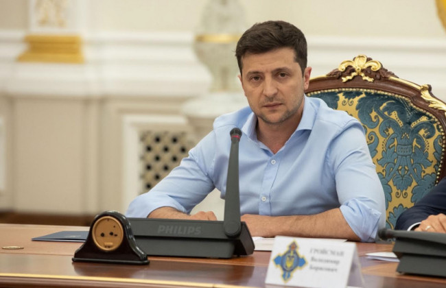 Люди виходять на роботу, і їм треба дати можливість добиратися – Зеленський