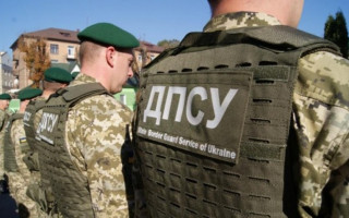 € 2100 за контрабанду тютюну: ДБР затримало інспектора Чернівецького прикордонного загону