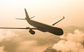 Шмигаль повідомив, коли можуть відновити авіаперевезення