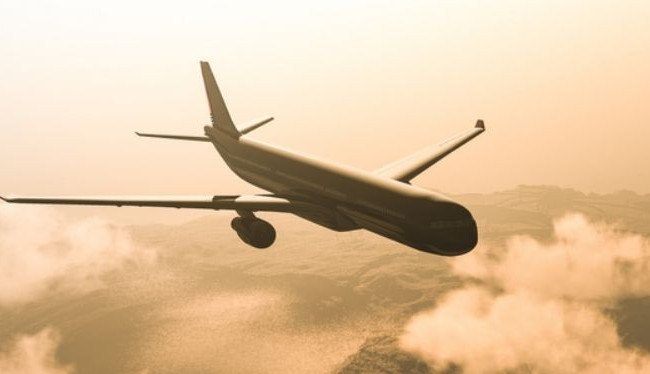 Шмигаль повідомив, коли можуть відновити авіаперевезення