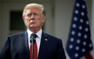 Почему США изнывает от коронавируса: Трамп дал ответ