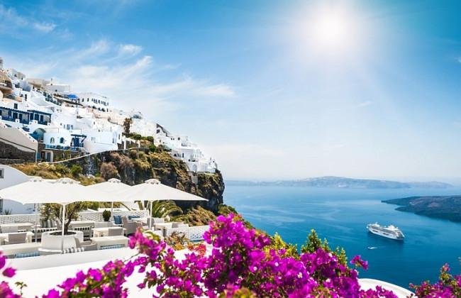 Туристичний сезон у Греції розпочнеться 15 червня