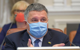 Аваков: Несколько месяцев Украина будет жить в режиме «мягкого» ослабления карантина
