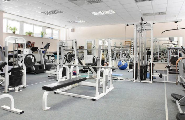 Открытие спортзалов и фитнес-центров в Украине перенесли