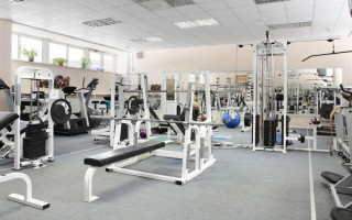Открытие спортзалов и фитнес-центров в Украине перенесли