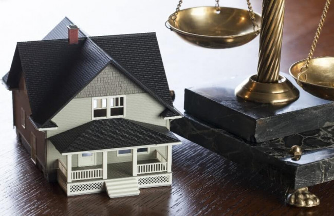 Завдав збитків на 3 мільйони: державному виконавцю повідомлено про підозру