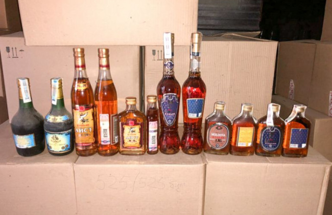 Фальшивые виски и коньяк: под Киевом нашли производство, фото