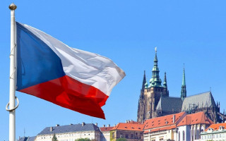 Економіка потребує працівників: Чехія відновила видачу робочих віз українцям
