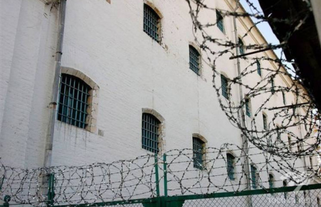 У Чернігівському СІЗО з’явилися платні камери