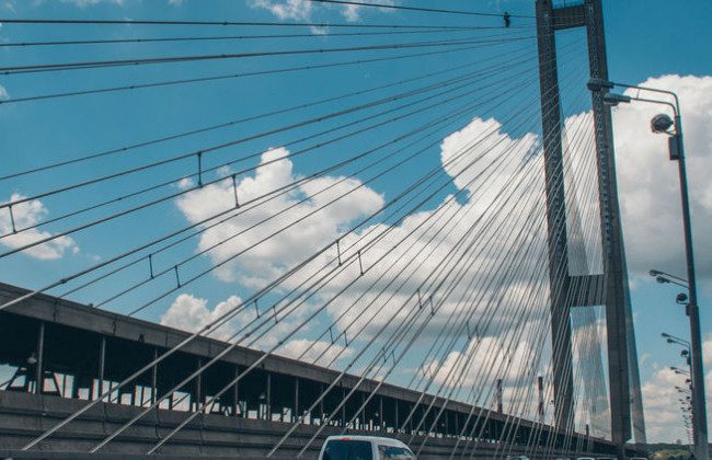 В Киеве произошла авария с конструкцией Южного моста: подробности