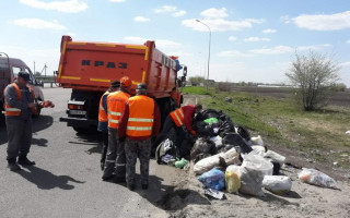 В центре Киева сгорел автомобиль: есть видео