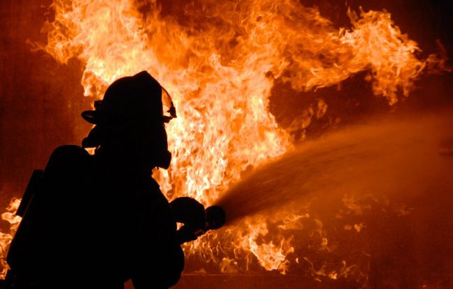 Масштабна пожежа у центрі Києва: горіла багатоповерхівка