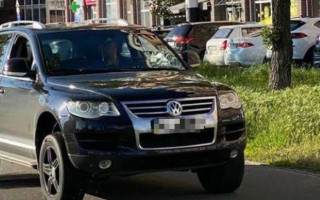 В Киеве водитель внедорожника избил велосипедиста: подробности