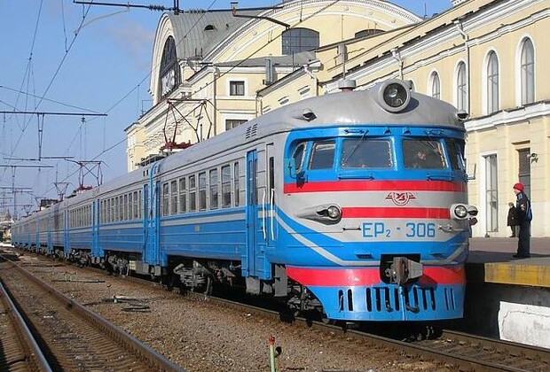 «Укрзализныця» запускает электрички в 10 областях Украины