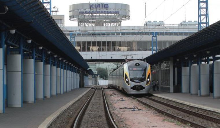 В Україні розпочато пасажирські перевезення між областями: список потягів