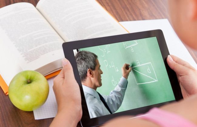 В Минобразования продлили трансляцию онлайн-уроков для старшей школы до пробного ВНО