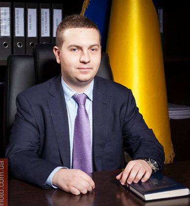 Оформил элитный особняк на мать: что известно о киевском прокуроре, задержанном на взятке в $100 тысяч