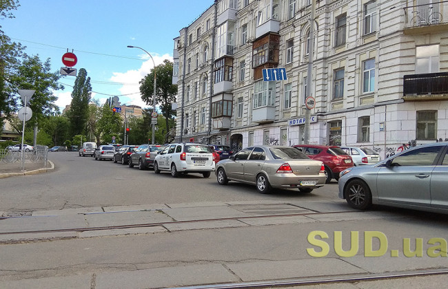 Киев «застрял» в серьезных пробках: где не проехать