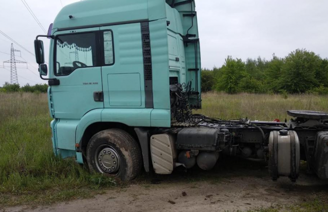 У Київській області підлітки з інтернату  викрали вантажівку: фото