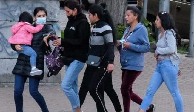 Киевлян предупредили о банде дерзких воровок