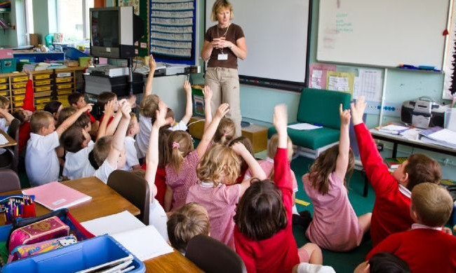 У Франції звернулись до суду, щоб діти могли ходити до школи