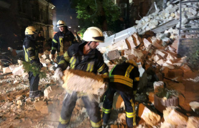 Черговий обвал будинку в Одесі: постраждала будівля 1912 року забудови, фото