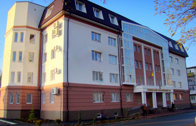 Активисты облили суд кровью и пообещали расправиться с его судьями