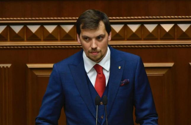 На заваді став Facebook: Зеленський розповів, чому звільнив Кабмін Гончарука