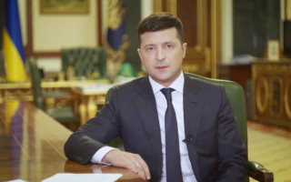 Зеленский уходит на самоизоляцию из-за болезни супруги