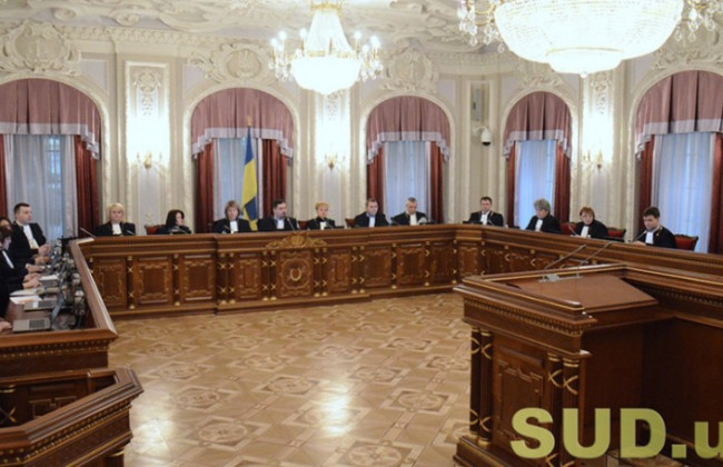 Верховний Суд повідомив, коли розляне справу Суркісів щодо ПриватБанку