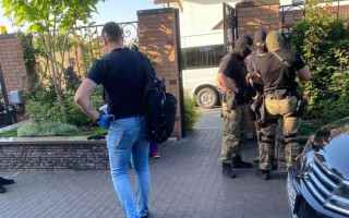 До Омеляна прийшло з обшуком ДБР: що відомо