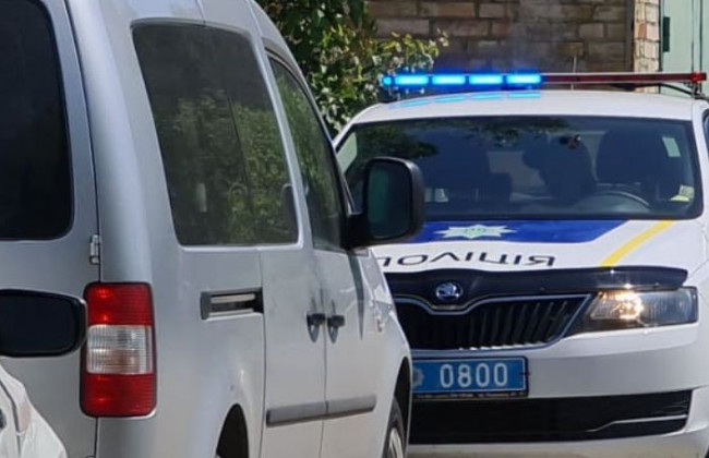 Погрожував пістолетом лікарю: на Київщині затримали зухвалого чоловіка